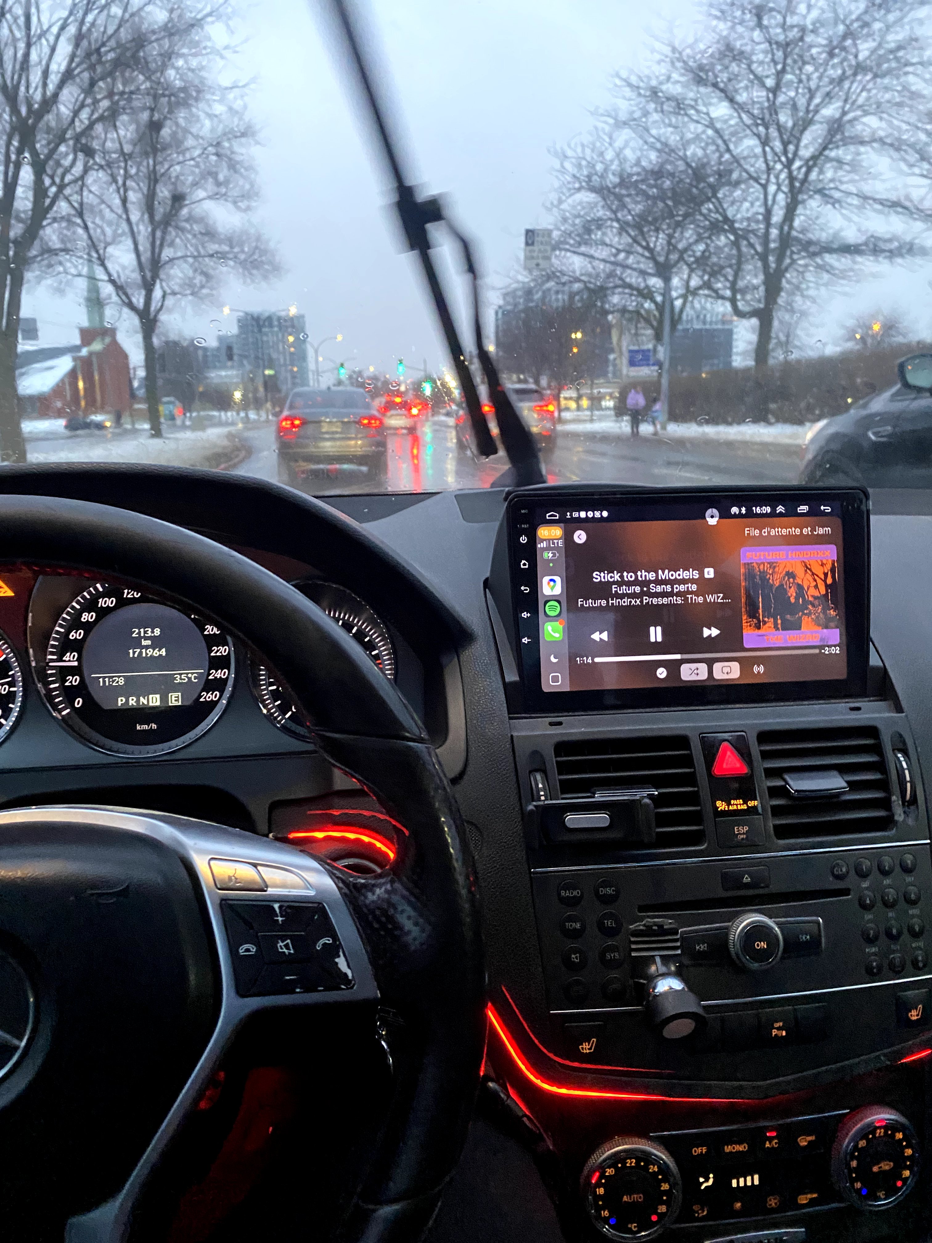 Carplay - Mercedes c-class 2011